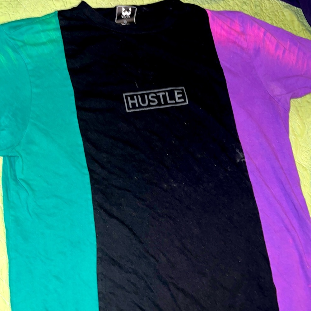 Hustle shirt 👕